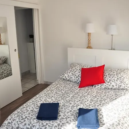 Appartement cosy refait à neuf au coeur de Saint Nazaire à 300m du front de mer Extérieur photo